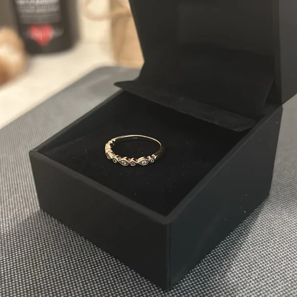 Vintage style 1/15 CW diamond wedding band rose gold size 6